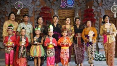 Bunda PAUD Ny. Antari Jaya Negara Hadiri HUT TK Dharma Putra