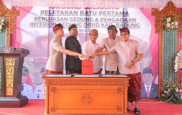 Bupati Adi Arnawa Groundbreaking Gedung DPRD Badung