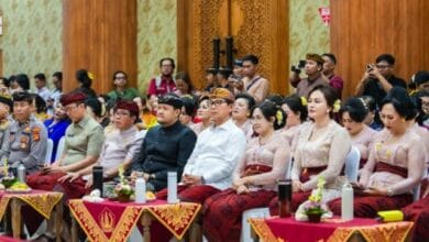 Bupati Adi Arnawa PKB