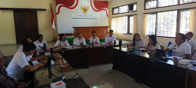 Komisi Informasi (KI) Provinsi Bali menggelar rapat koordinasi bersama seluruh Pejabat Pengelola Informasi dan Dokumentasi (PPID) kabupaten-kota se-Bali