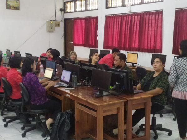 Pelatihan Teknologi Informasi (TI)