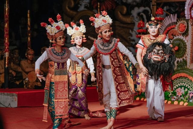 Penonton Terkesima Drama Tari Arja Klasik Mengwi Badung