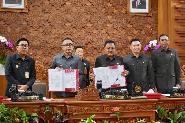 Walikota Jaya Negara Sampaikan Ranperda RPJMD Kota Denpasar