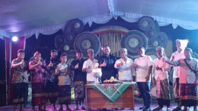 Wabup Bagus Alit Sucipta Hadiri HUT Ke-48 ST. Dharma Bhakti, Banjar Binong