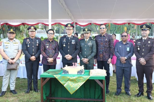 Wawali Arya Wibawa Hadiri Upacara Hari Bhayangkara ke-79 Kota Denpasar