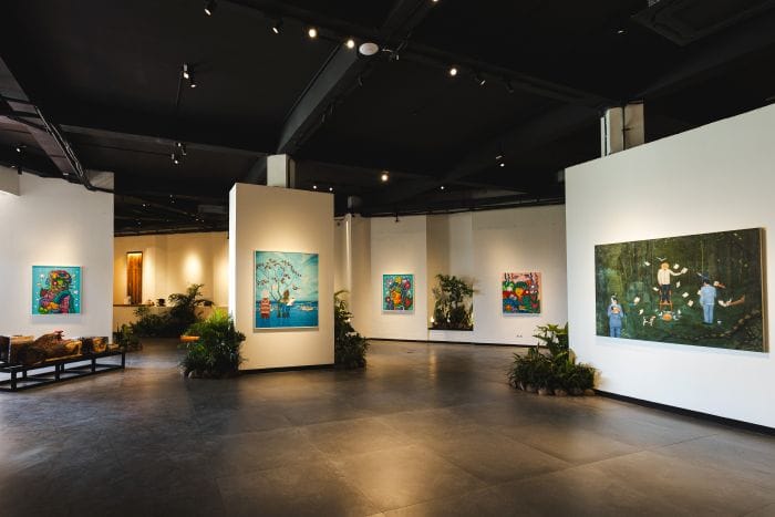 Pameran Liana Reverie, sebuah kolaborasi antara Labyrinth Art Gallery, LucyDream Art, dan Philo ArtSpace, menampilkan karya 23 seniman di Nuanu Creative City (ist/nuanu creative city)