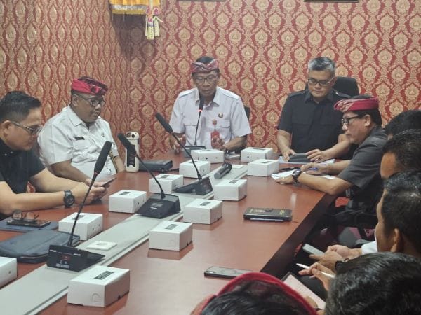 Rapat koordinasi pengawasan orang asing di Tabanan