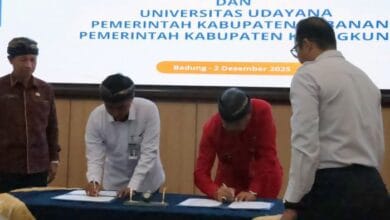 Penandatanganan Perjanjian Kerja Sama (PKS) yang dihadiri Wakil Bupati Tabanan, I Made Dirga, dengan Imigrasi