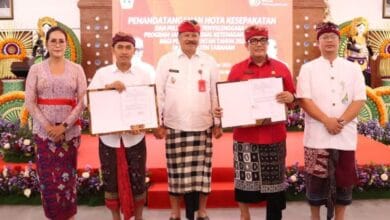 Bupati Sanjaya melaunching jaminan sosial ketenagakerjaan bagi pekerja rentan