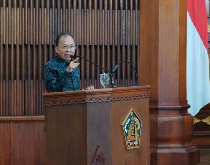Gubernur Bali Wayan Koster menyampaikan terima kasih kepada DPRD telah menyetujui penambahan penyertaan modal di Bank BPD Bali