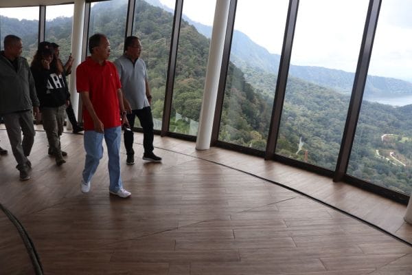 Gubernur Bali Wayan Koster meninjau langsung kelanjutan pembangunan kawasan Taman Teknologi Turyapada Tower