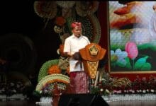 Gubernur Koster saat membuka Bulan Bahasa Bali VIII Tahun 2026 di Gedung Ksirarnawa Taman Budaya Denpasar
