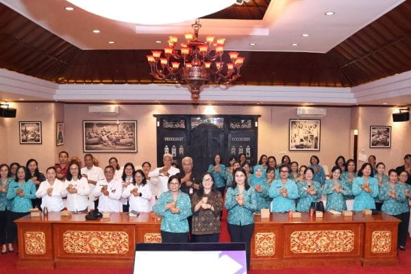 Ny. Rai Wahyuni Sanjaya, secara resmi membuka rapat persiapan dalam rangka peringatan Hari Kesatuan Gerak PKK Tahun 2026