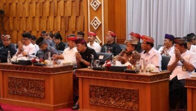 Wakil Bupati Tabanan, I Made Dirga mewakili Bupati Tabanan menghadiri Rapat Koordinasi Persiapan Perluasan Piloting Digitalisasi Bantuan Sosial bersama Pemerintah Provinsi Bali