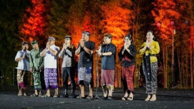 Bupati Adi Arnawa bersama Ketua DPRD I Gusti Anom Gumanti, secara resmi membuka Lomba Ogoh-Ogoh Badung Çaka Fest 2026 di Puspem Badung