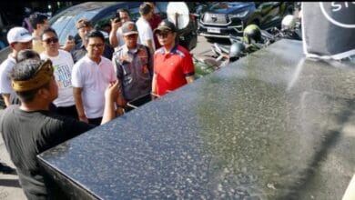 Bupati Adi Arnawa meninjau Aksi Percepatan Pengelolaan Sampah Berbasis Sumber di Kecamatan Kuta Utara