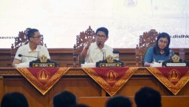 Bupati Adi Arnawa saat memimpin rapat Laporan Pendataan ASPER PSBS di Kabupaten Badung, periode 8-12 Maret 2026 di Puspem Badung