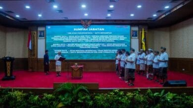 Bupati Wayan Adi Arnawa melantik dan mengambil sumpah jabatan 12 Pejabat Pimpinan Tinggi Pratama di Lingkungan Pemkab. Badung di Ruang Kertha Gosana, Puspem Badung