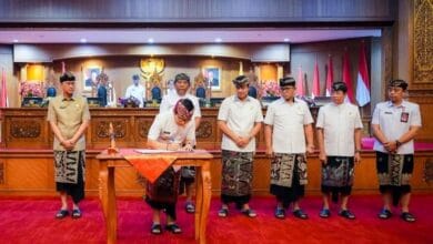 Bupati Wayan Adi Arnawa saat Rapat Paripurna Masa Persidangan Ketiga di Ruang Sidang Utama Gosana, Sekretariat DPRD Badung