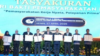 Bupati Wayan Adi Arnawa saat menandatangani Nota Kesepahaman di Kampus Poltek IMPAS Tangerang, Banten