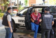 Deportasi WN Belgia yang viral dengan aksi melompat ke laut dengan sepeda motor sewaan