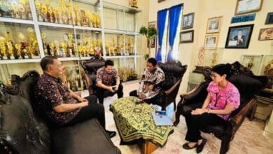 Ketua Bawaslu Tabanan I Ketut Narta saat menyambangi SMAN I Tabanan