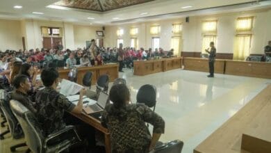 Aktivasi IKD sekaligus sosialisasi piloting digitalisasi bantuan sosial bagi agen pendamping yang dilaksanakan serentak di enam kecamatan