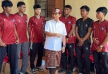 Bupati Wayan Adi Arnawa resmi melepas tim sepak bola PS Badung untuk berlaga dalam kompetisi Liga 4 Nasional di Rumah Jabatan Bupati Badung