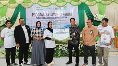 PT Pegadaian Kantor Wilayah VII Denpasar atau Kanwil Bali Nusra terus menunjukkan komitmennya mendukung pemberdayaan masyarakat dan pelestarian lingkungan melalui Program Nelayan Tangguh di Sumbawa