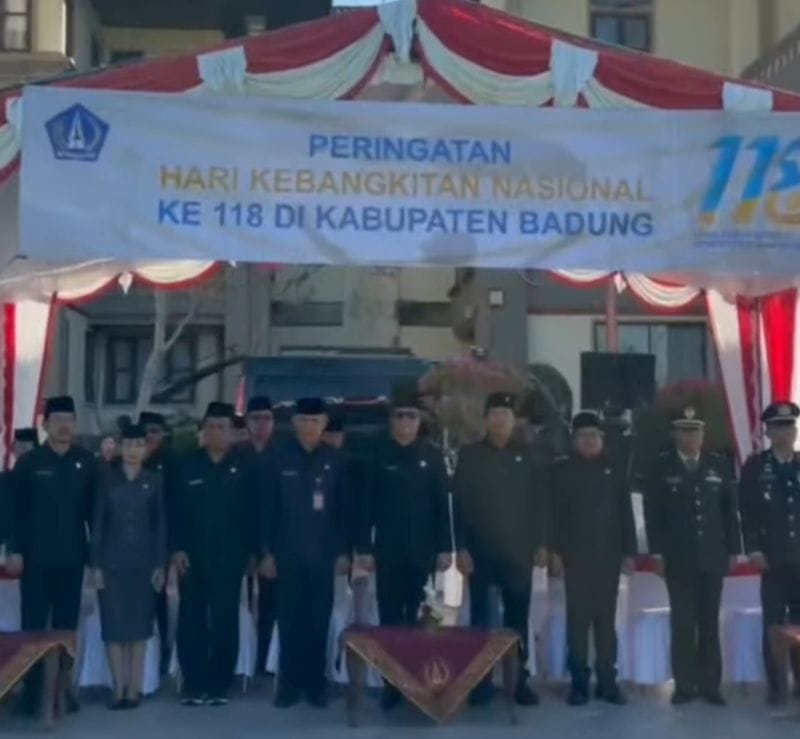 Pimpinan DPRD Badung menghadiri apel peringatan Hut Hari Kebangkitan Nasional