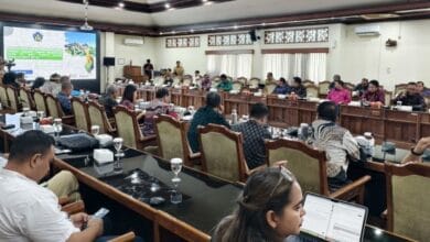 RDP DPRD Bali tentang tata ruang, aset daerah, dan perizinan dengan BTID, yang digelar di Ruang Rapat Gabungan DPRD Bali