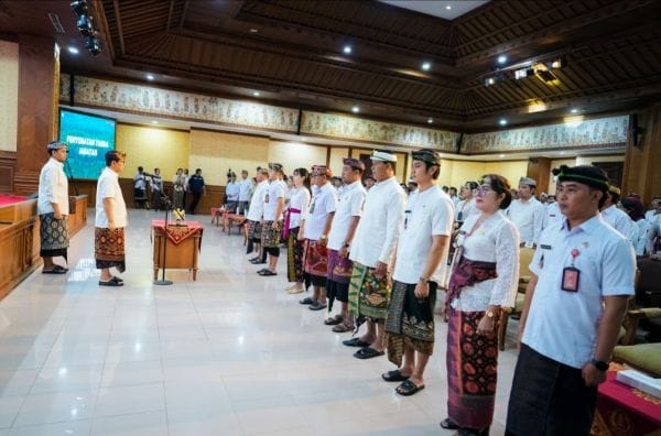Bupati Wayan Adi Arnawa melantik dan mengambil sumpah jabatan Pimpinan Tinggi Pratama, Pejabat Administrator, Pejabat Pengawas, serta Pejabat Fungsional di lingkungan Pemkab Badung