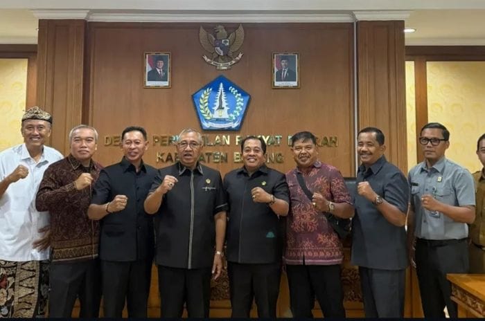 Pansus DPRD Kabupaten Badung membahas Rancangan Peraturan DPRD tentang Tata Beracara Badan Kehormatan