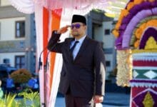 Wabup Bagus Alit Sucipta saat memimpin Apel Peringatan Hari Lahir Pancasila Tahun 2026 di Lapangan Mangupraja Mandala, Puspem Badung