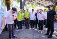 Bupati Wayan Adi Arnawa bersama Wabup Bagus Alit Sucipta saat meninjau proyek strategis Pengendali Banjir di wilayah Kecamatan Kuta