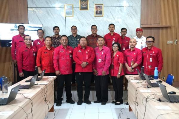 Pelaksanaan Penulisan Makalah dalam rangka Seleksi Terbuka Jabatan Pimpinan Tinggi (JPT) Pratama di lingkungan Pemerintah Kabupaten Tabanan di Laboratorium Komputer SMA Negeri 1 Tabanan