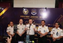 Pimpinan Imigrasi memberikan keterangan terkait pembekalan penguatan integritas kepada jajaran internal keimigrasian dalam rangka pembenahan instansi