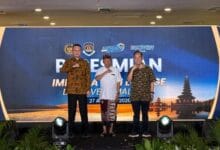 Foto bersama usai peresmian Immigration Lounge Discovery Mall