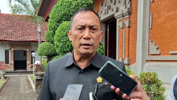 Ketua DPRD Tabanan tegaskan Ranperda penyertaan modal di Perumda Sanjayaning Singasana dikaji lebih dalam
