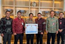 Bupati Wayan Adi Arnawa saat mengikuti Wawancara Nasional Jamsostek Award Tahun 2026 dan menerima piagam penghargaan oleh BPJS Ketenagakerjaan di Jakarta