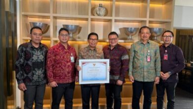 Bupati Wayan Adi Arnawa saat mengikuti Wawancara Nasional Jamsostek Award Tahun 2026 dan menerima piagam penghargaan oleh BPJS Ketenagakerjaan di Jakarta